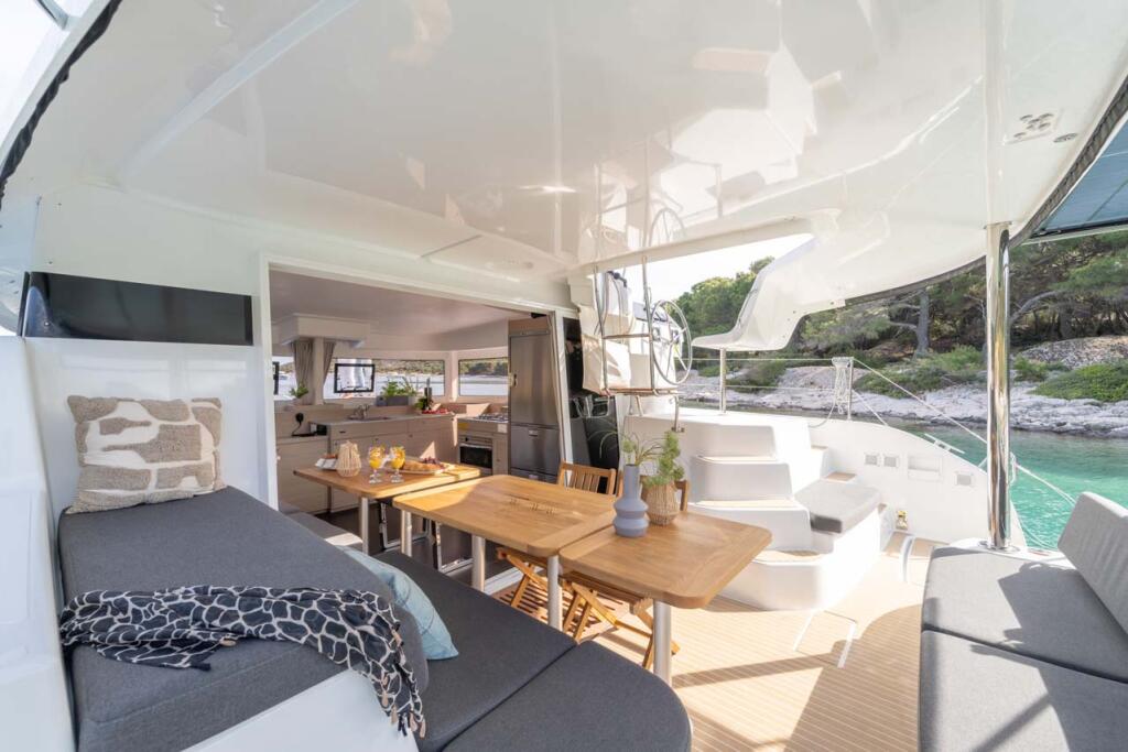 Catamaran 