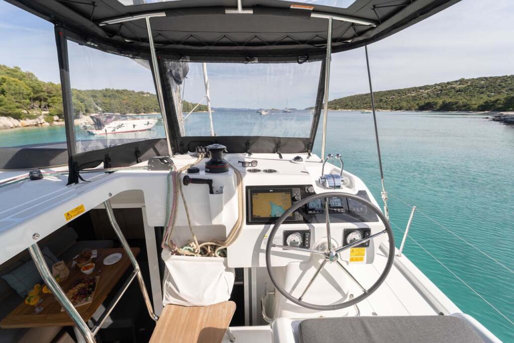 Catamaran 