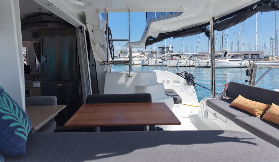 Catamaran 