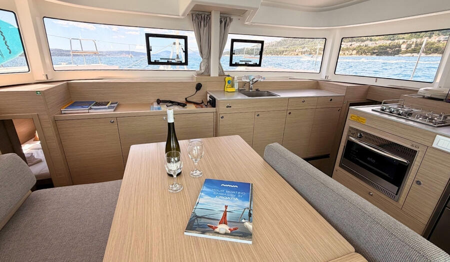 Catamaran 