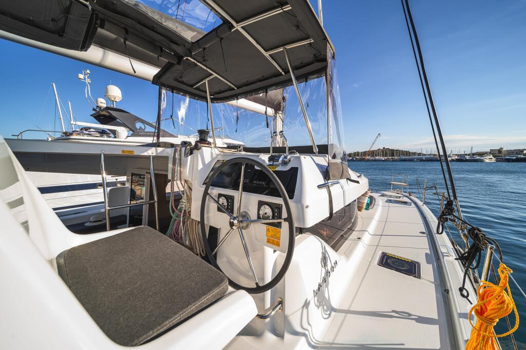Catamaran 