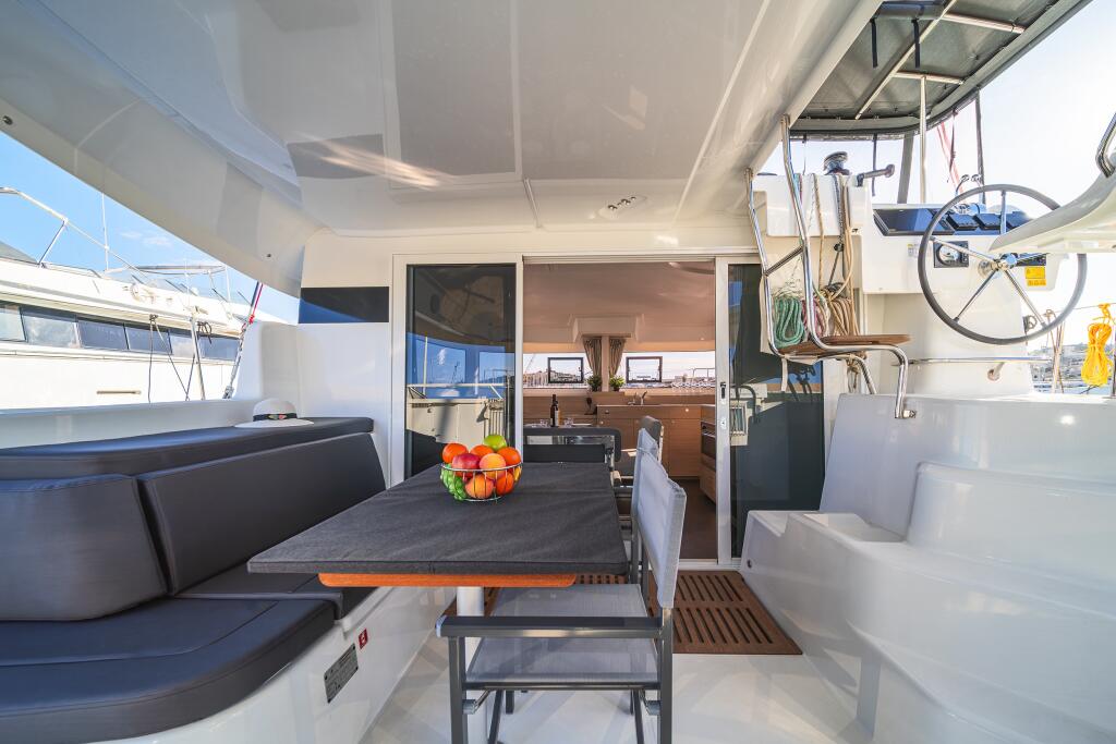 Catamaran 