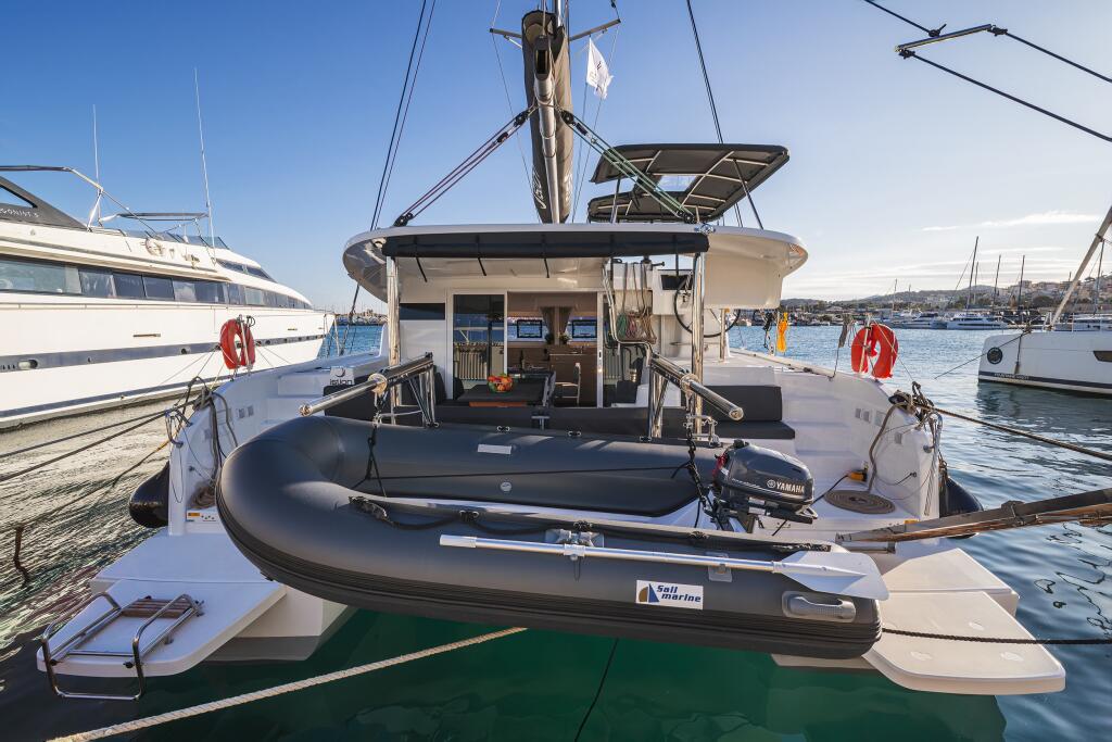 Catamaran 