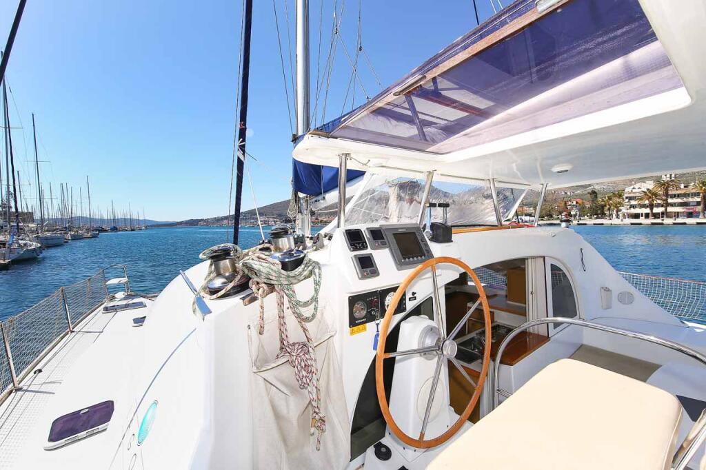 Catamaran 