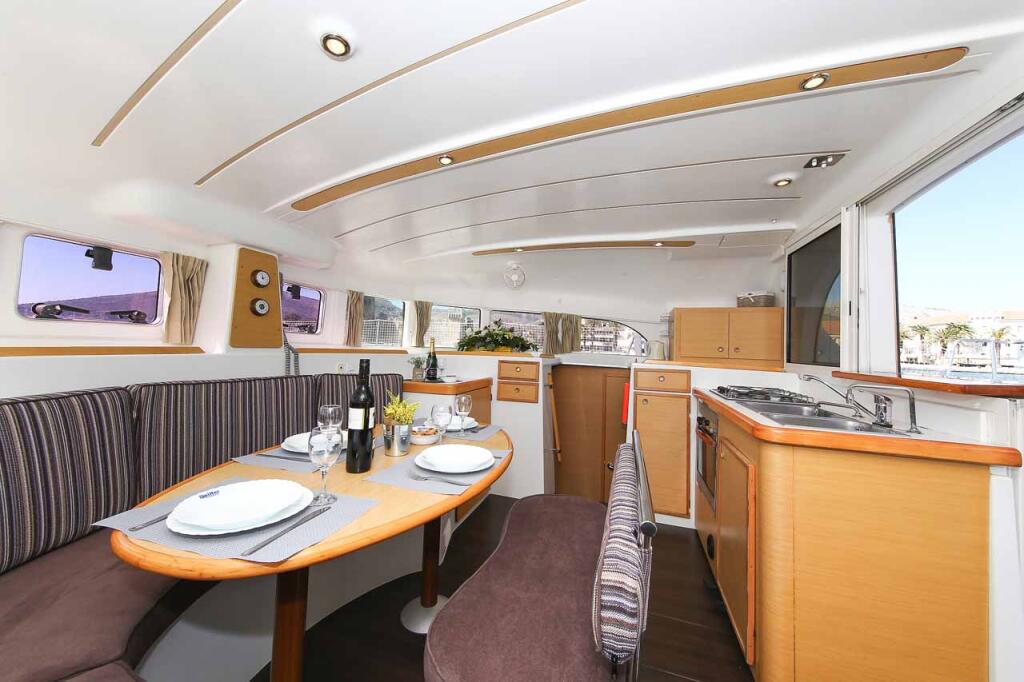 Catamaran 