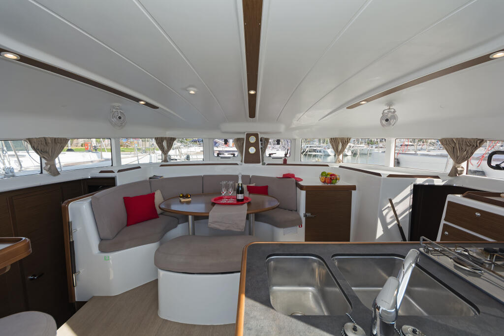 Catamaran 