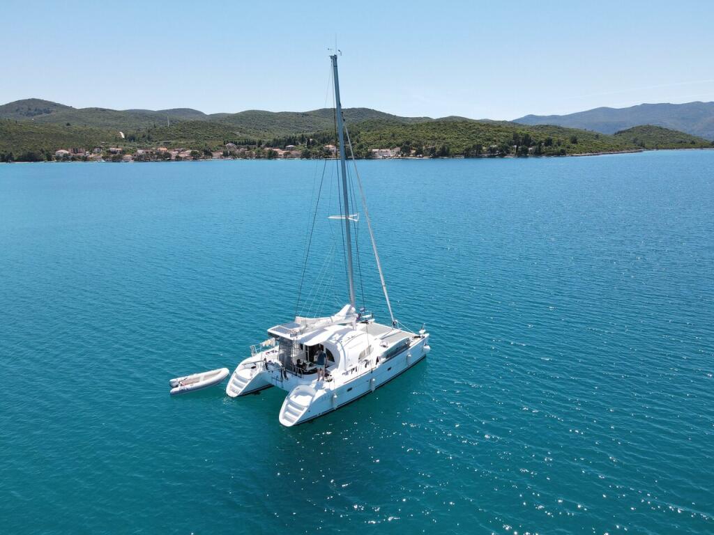 Catamaran 