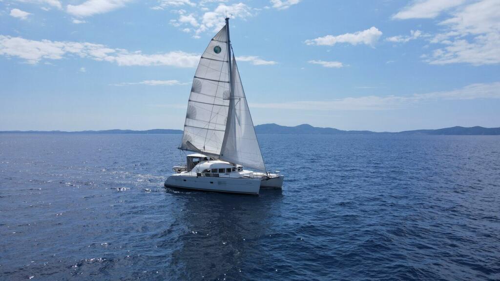 Catamaran 