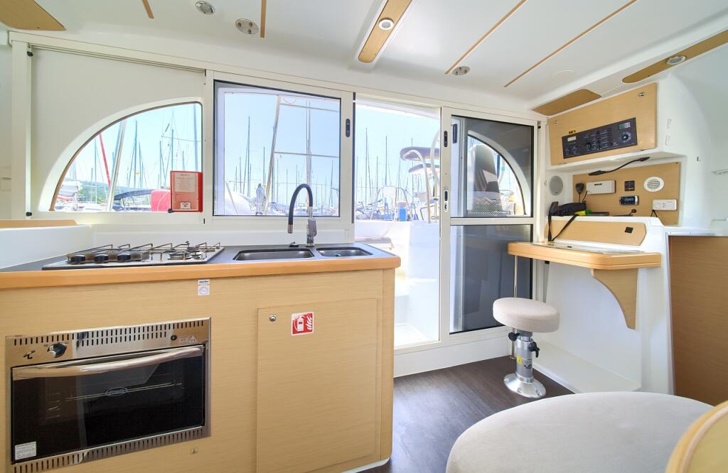 Catamaran 