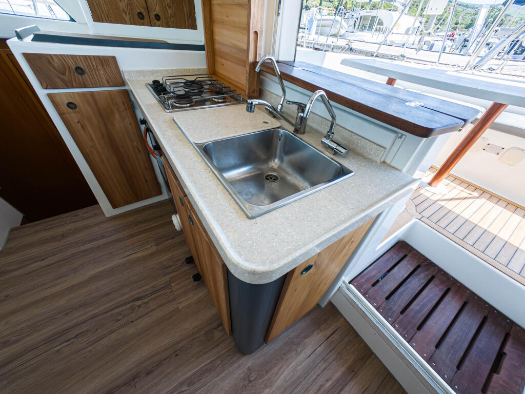Catamaran 