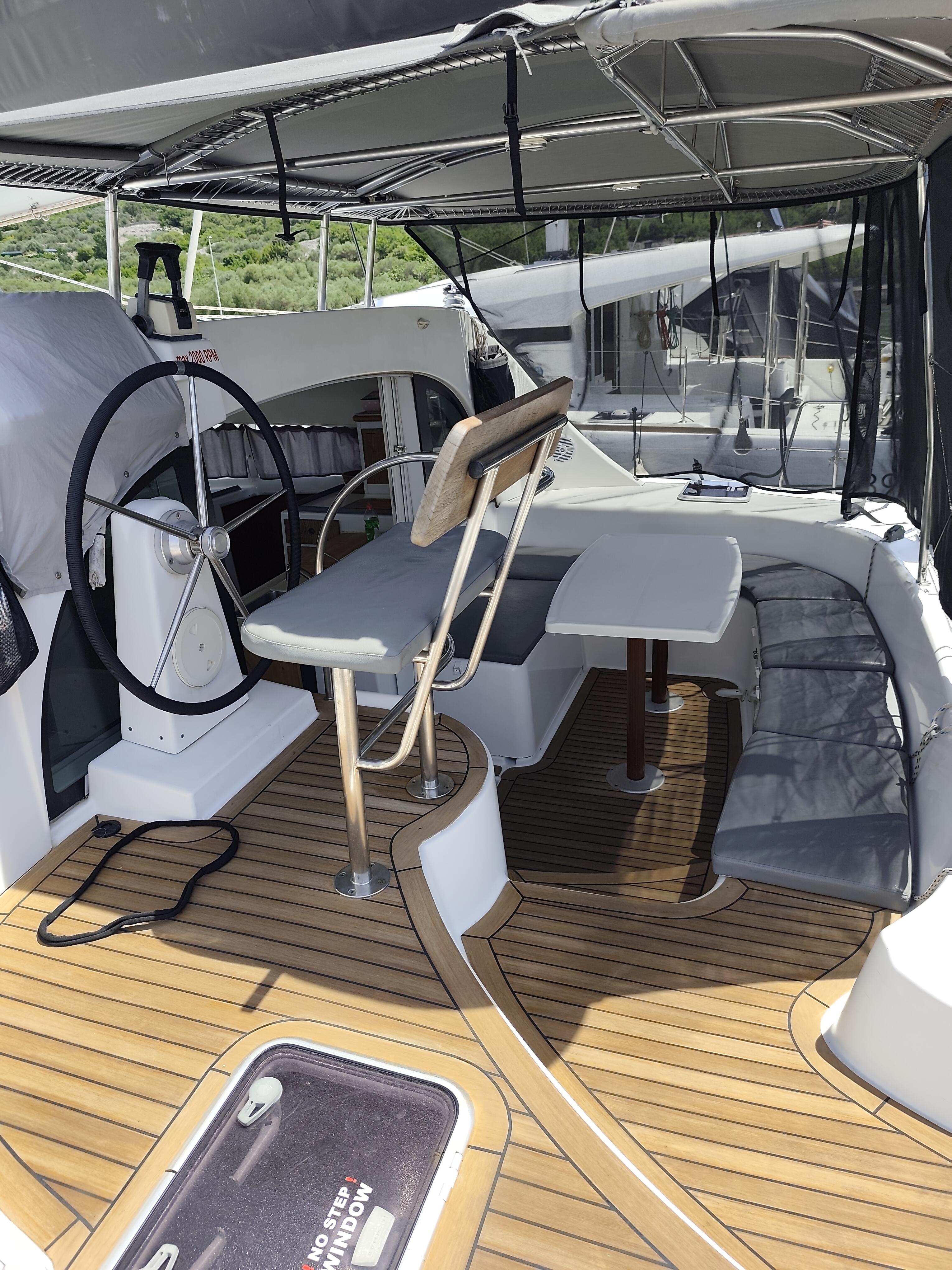 Catamaran 