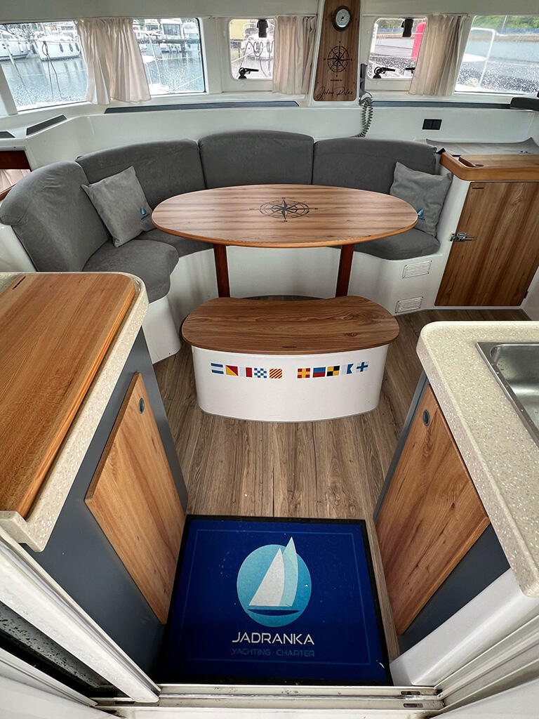 Catamaran 
