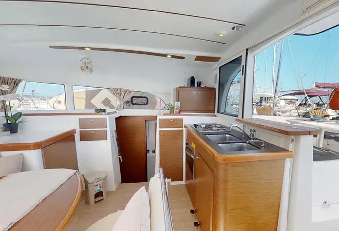 Catamaran 