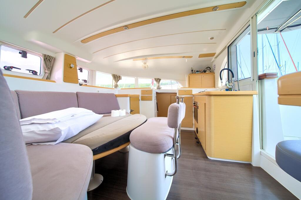 Catamaran 
