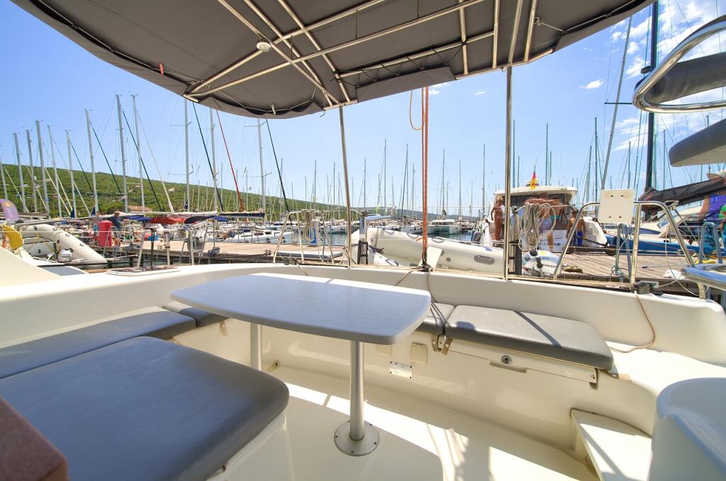 Catamaran 