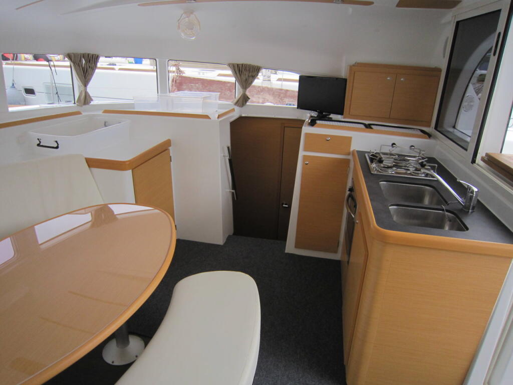 Catamaran 