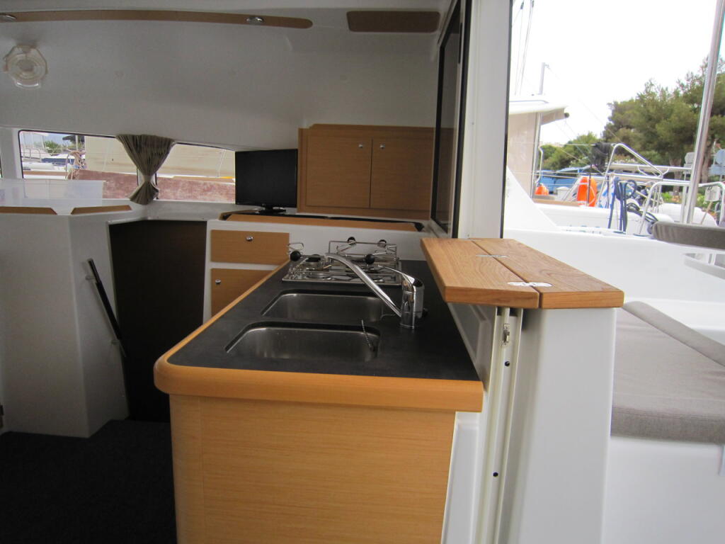 Catamaran 