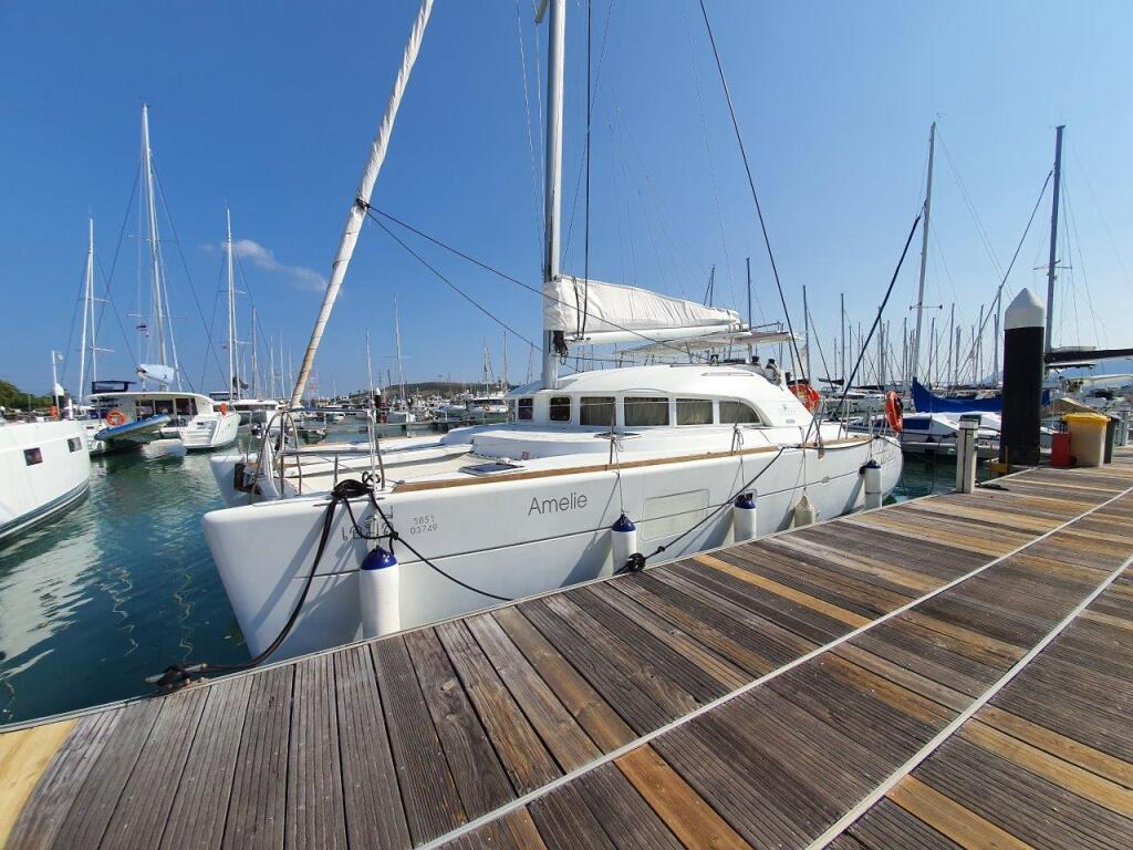 Catamaran 