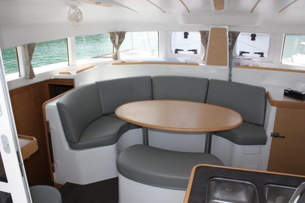 Catamaran 