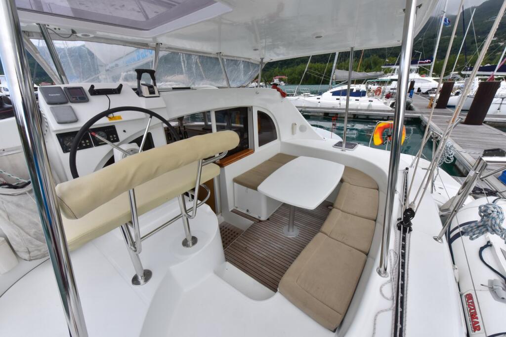 Catamaran 