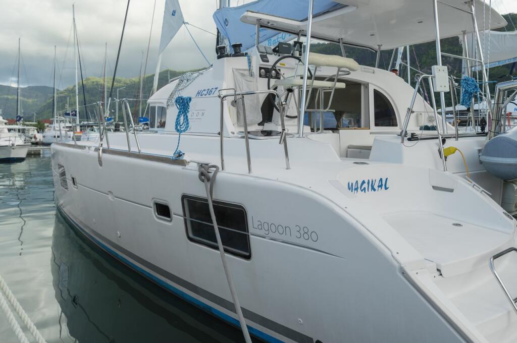 Catamaran 