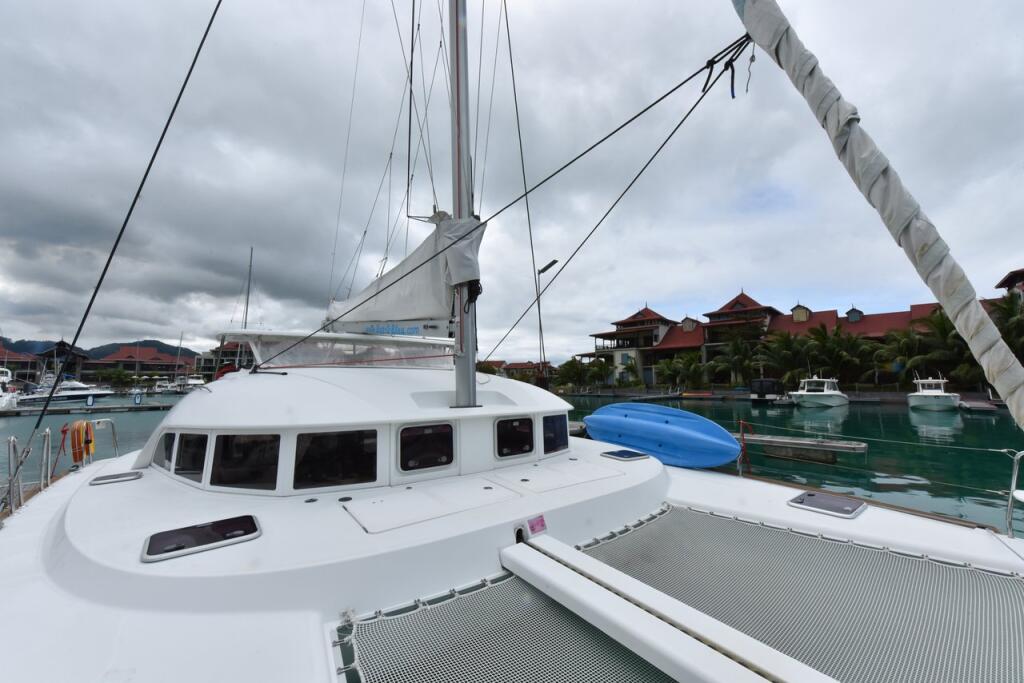 Catamaran 