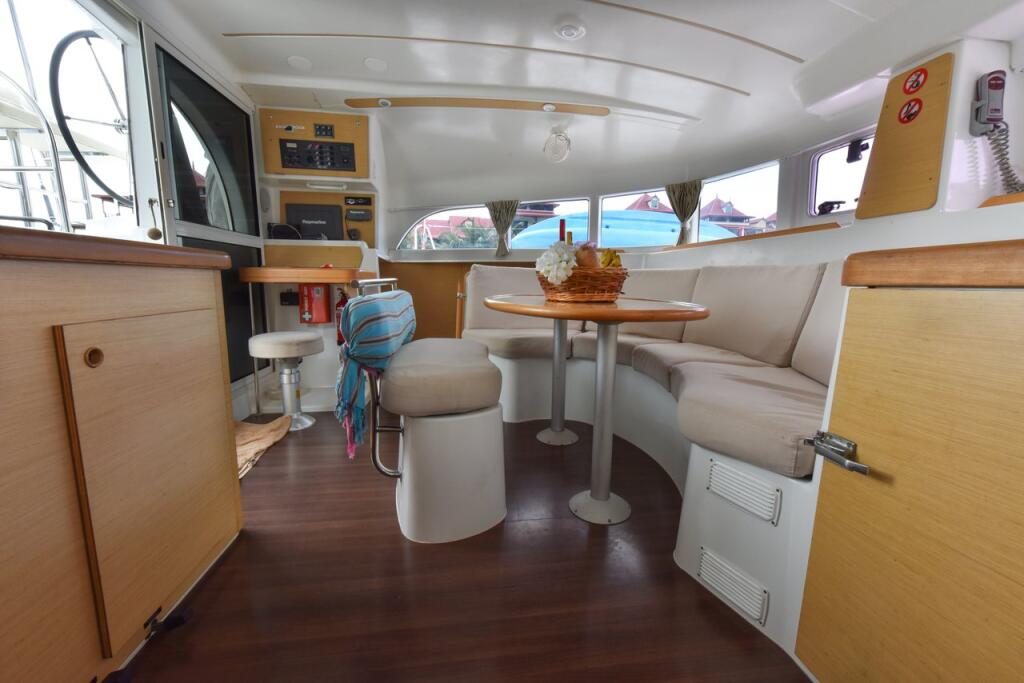 Catamaran 