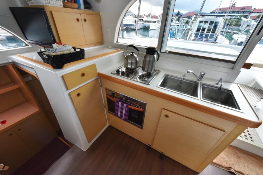 Catamaran 