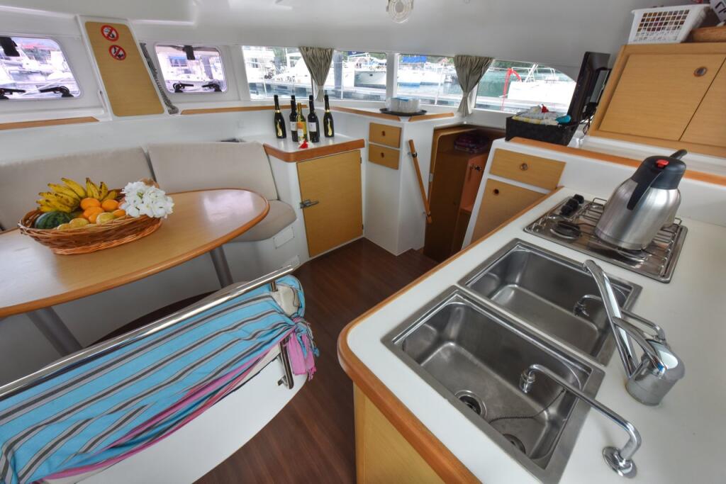 Catamaran 