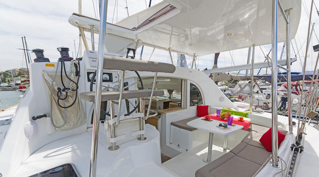 Catamaran 