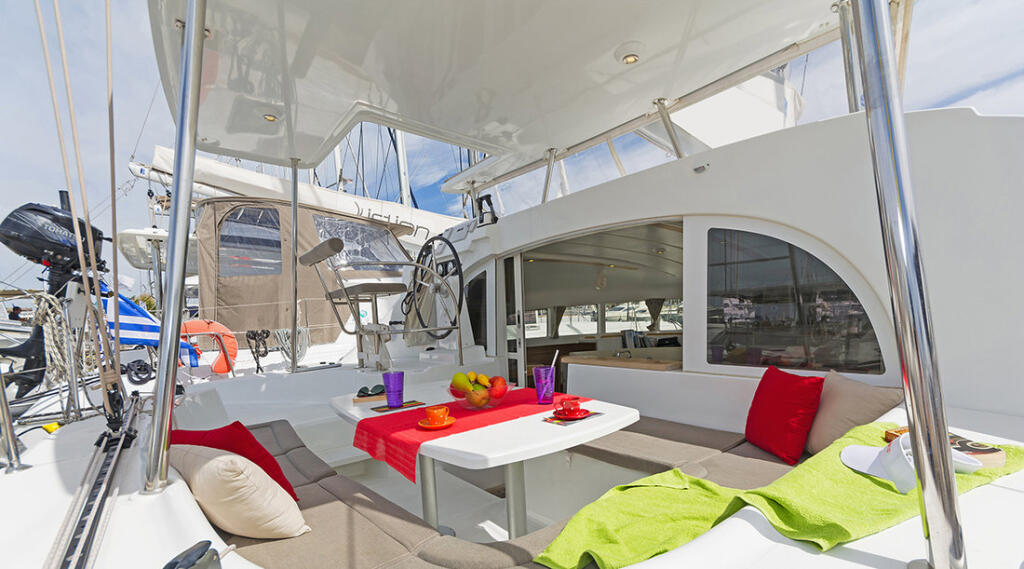 Catamaran 