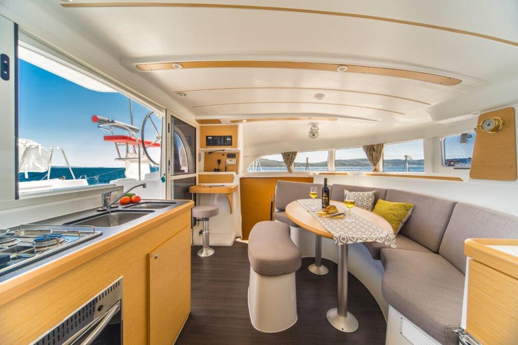 Catamaran 