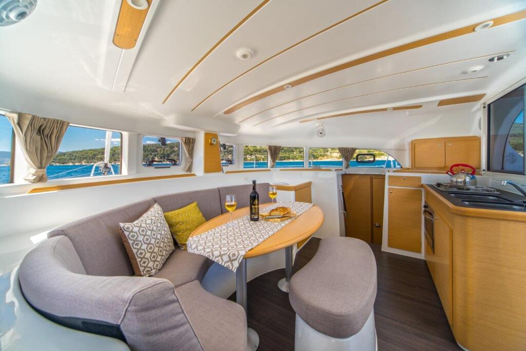 Catamaran 
