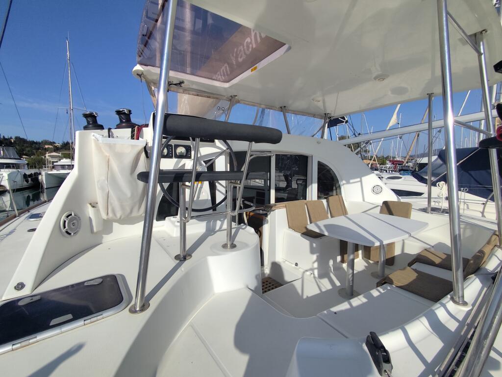 Catamaran 
