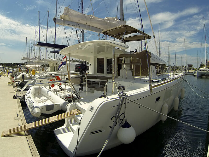 Catamaran 