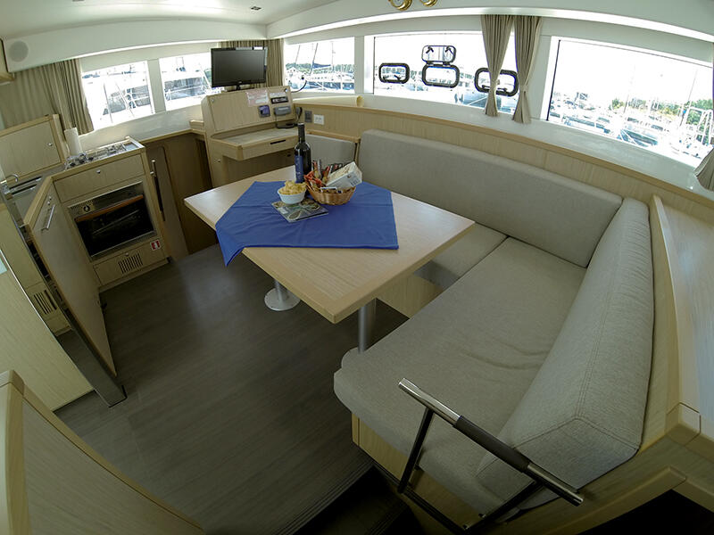 Catamaran 