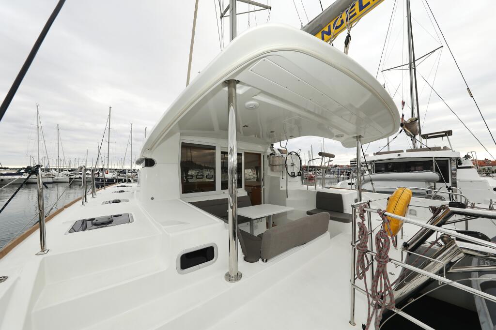 Catamaran 