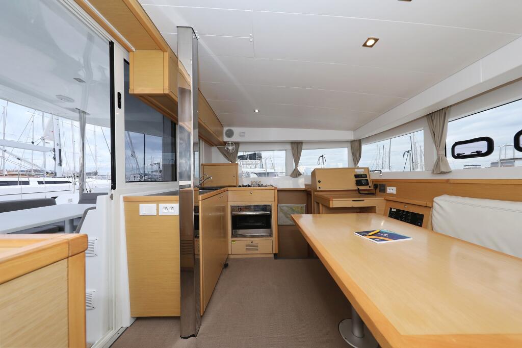 Catamaran 