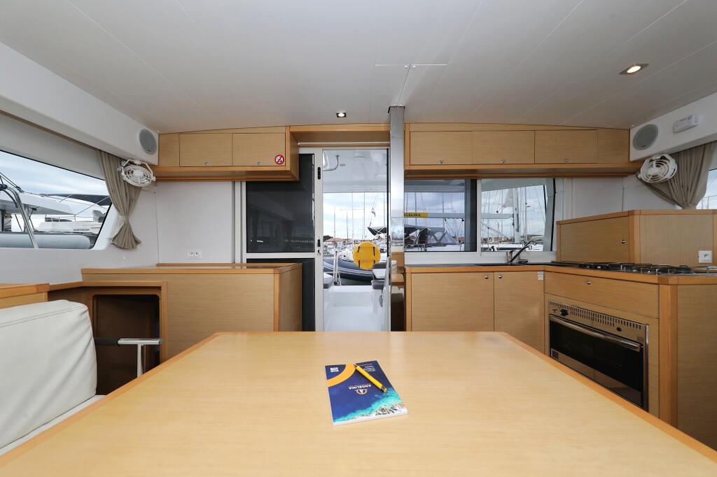 Catamaran 