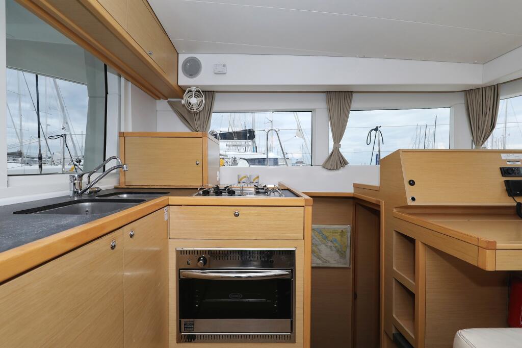 Catamaran 
