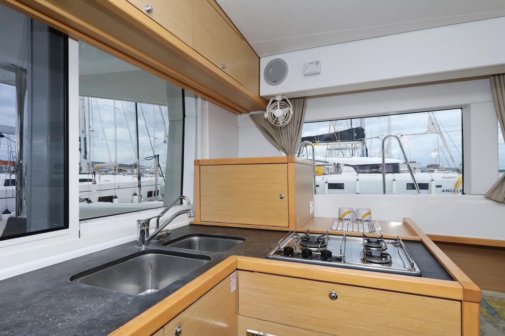 Catamaran 