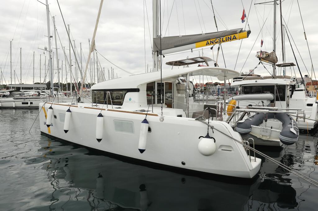 Catamaran 