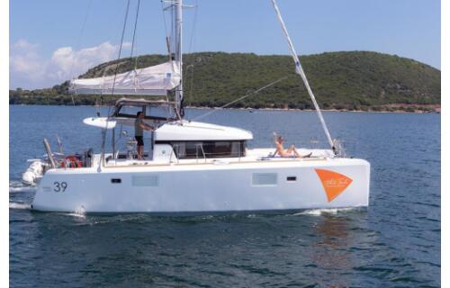 Catamaran 
