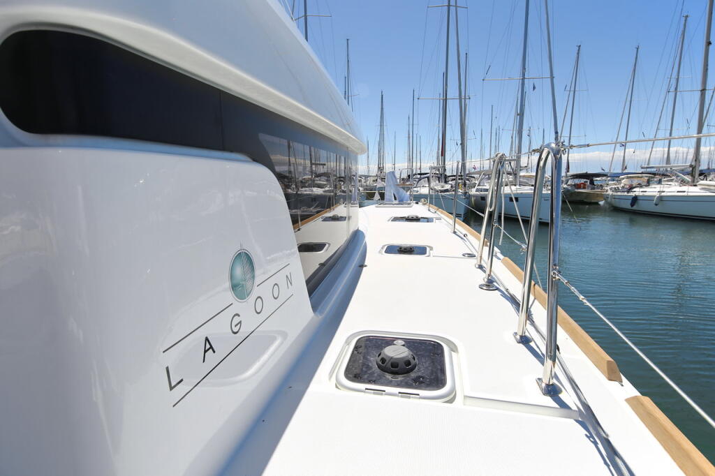 Catamaran 