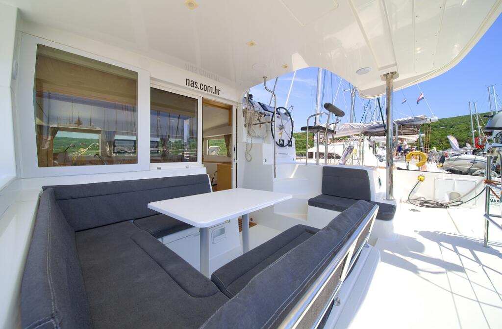 Catamaran 