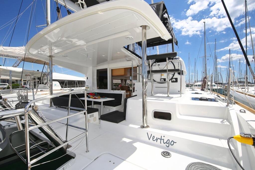 Catamaran 