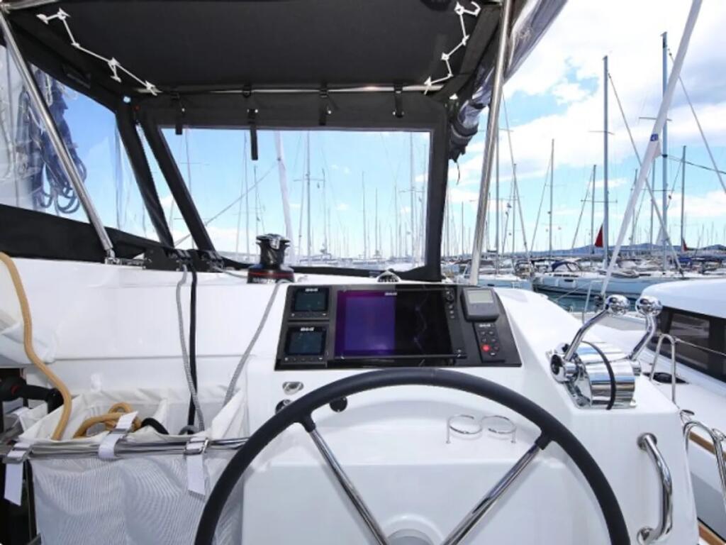 Catamaran 