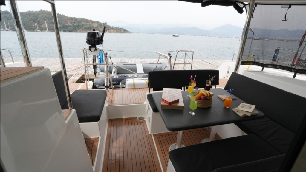 Catamaran 
