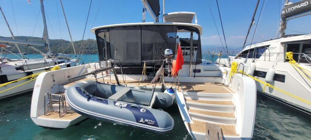 Catamaran 