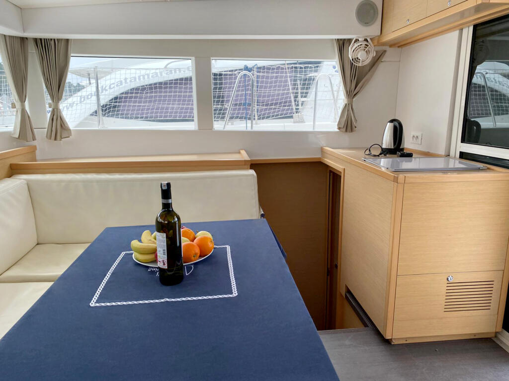 Catamaran 
